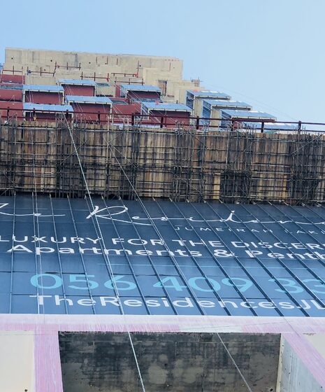 Signature Residence, Jumeirah lake Towers gallery image 2